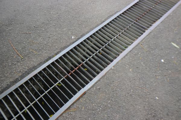 Cost of Driveway Drainage Service in Edison