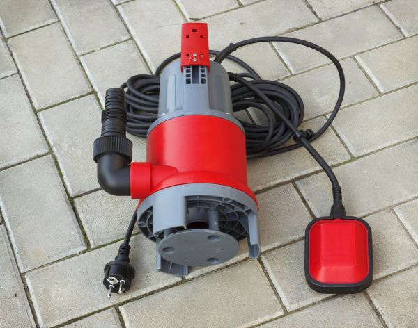 Cost of Submersible Pump Installation in Edison